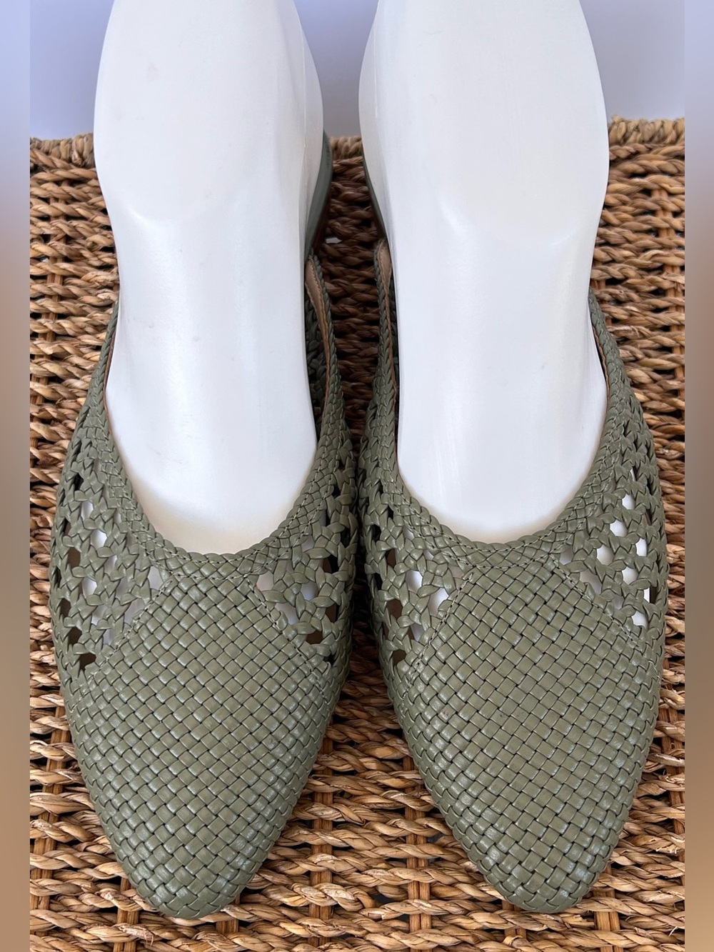 Talbots Women’s Edison Woven Mules Low Profile Heel Pointed Toed Size 8M